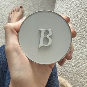 Banila Co foundation Makeup Case - Silver